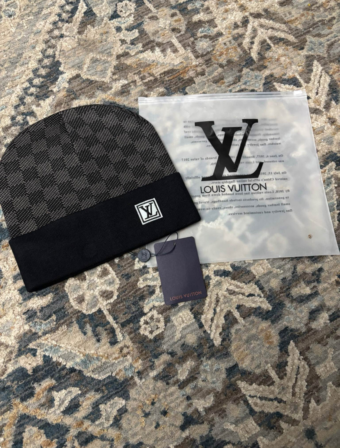 Lv beanie