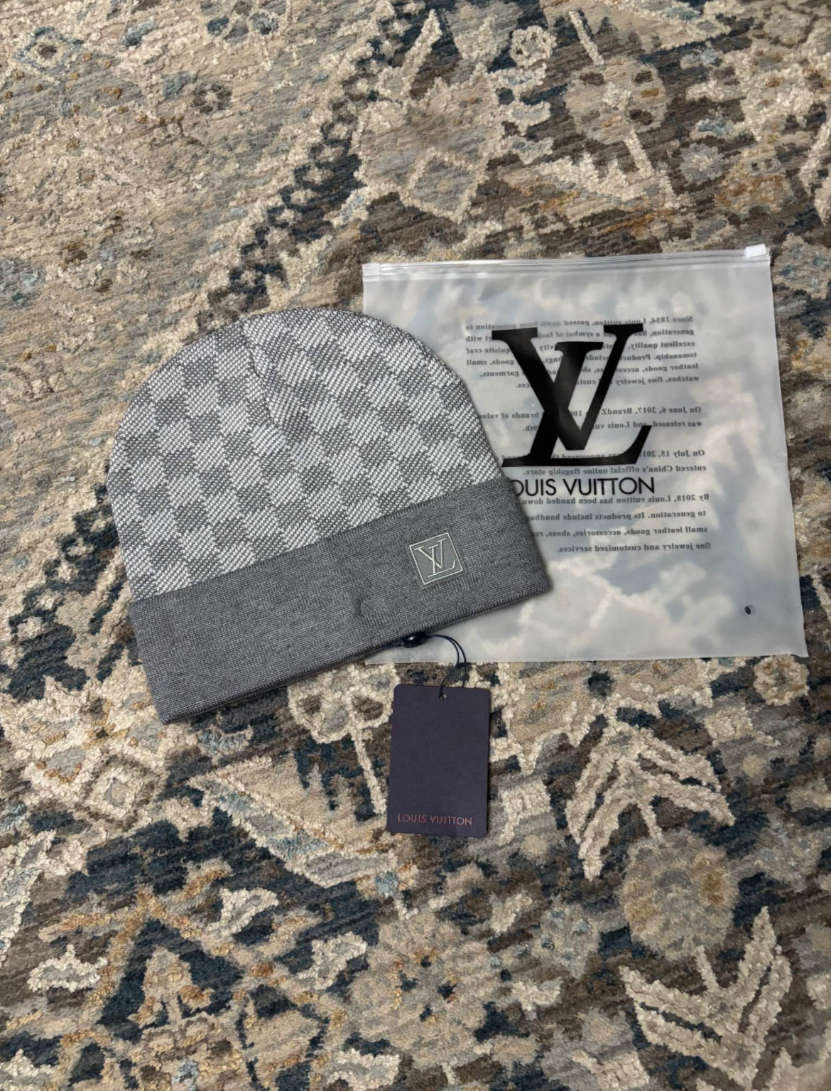 Lv beanie